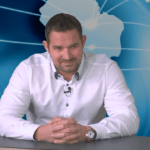 Mijič podjetje Progros podaril Snežiču, ta ga je preimenoval v Klukec