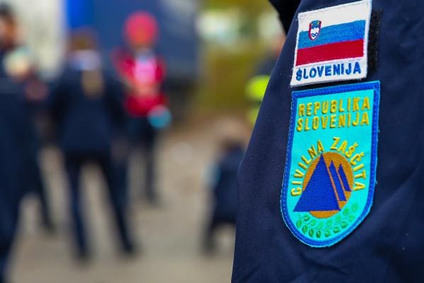 https://www.sos112.si/delovna-podro%C4%8Dja/sile-za-za%C5%A1%C4%8Dito-in-re%C5%A1evanje/civilna-za%C5%A1%C4%8Dita