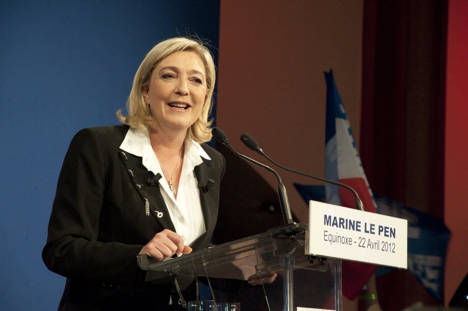 Marine_Le_Pen_à_la_tribune Wikimedia/Rémi Noyon