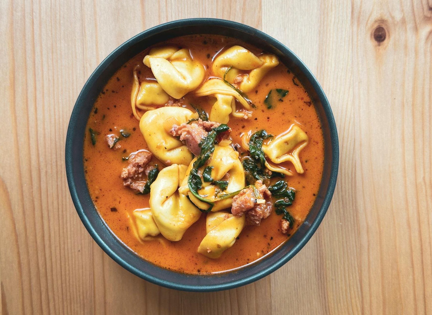 Tortelini juha Pexels