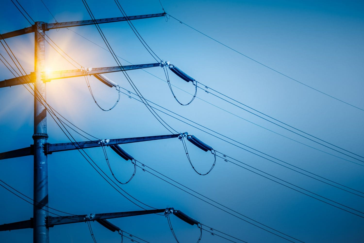 https://www.freepik.com/free-photo/high-voltage-tower-isolated-sky_1120304.htm#fromView=search&page=1&position=43&uuid=0246ef09-e301-47de-8234-27d21cdd32dd