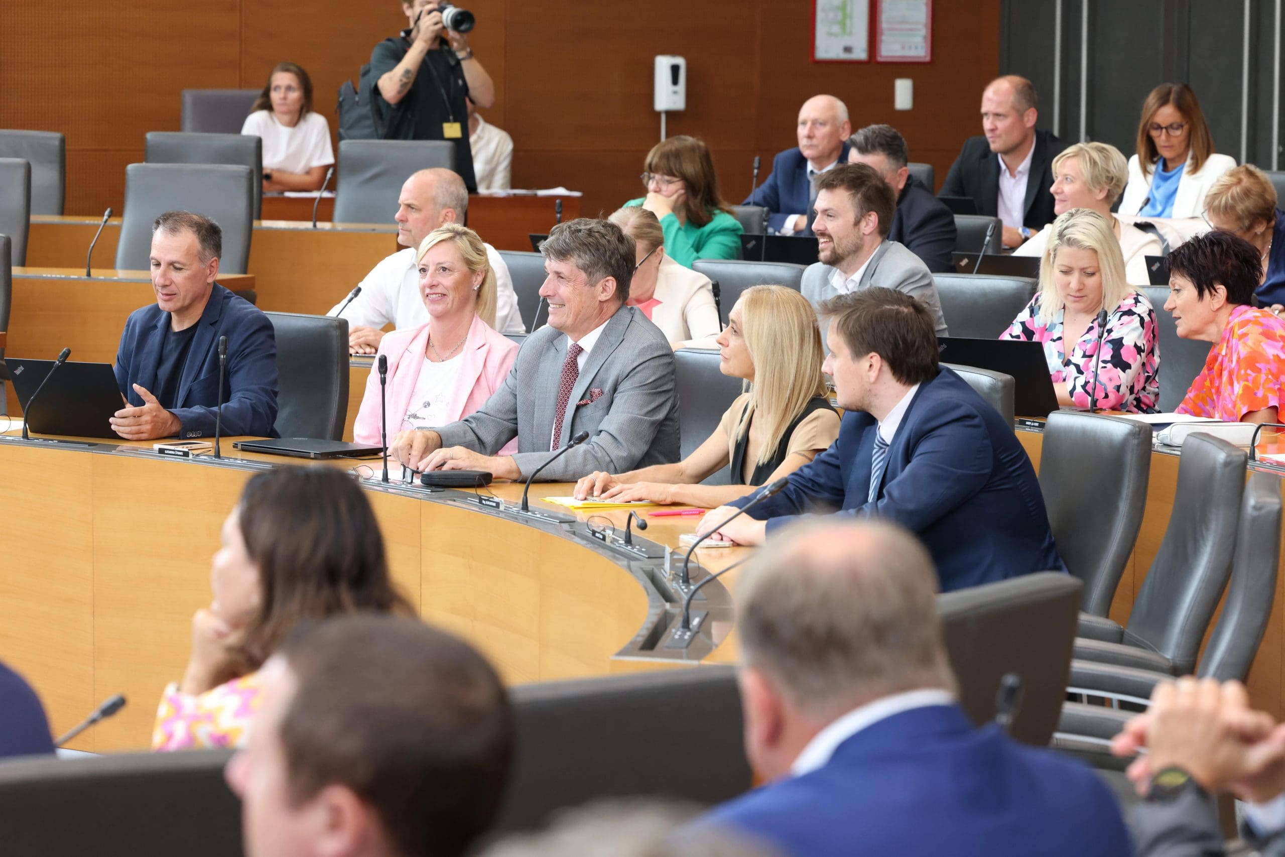 Poslanci Gibanja Svoboda Foto Matija Sušnik DZ