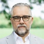 Odločitev, ki jo je Edvard Kadič napovedal že maja: Je Ustavno sodišče odprlo vrata političnemu pingpongu na RTV?