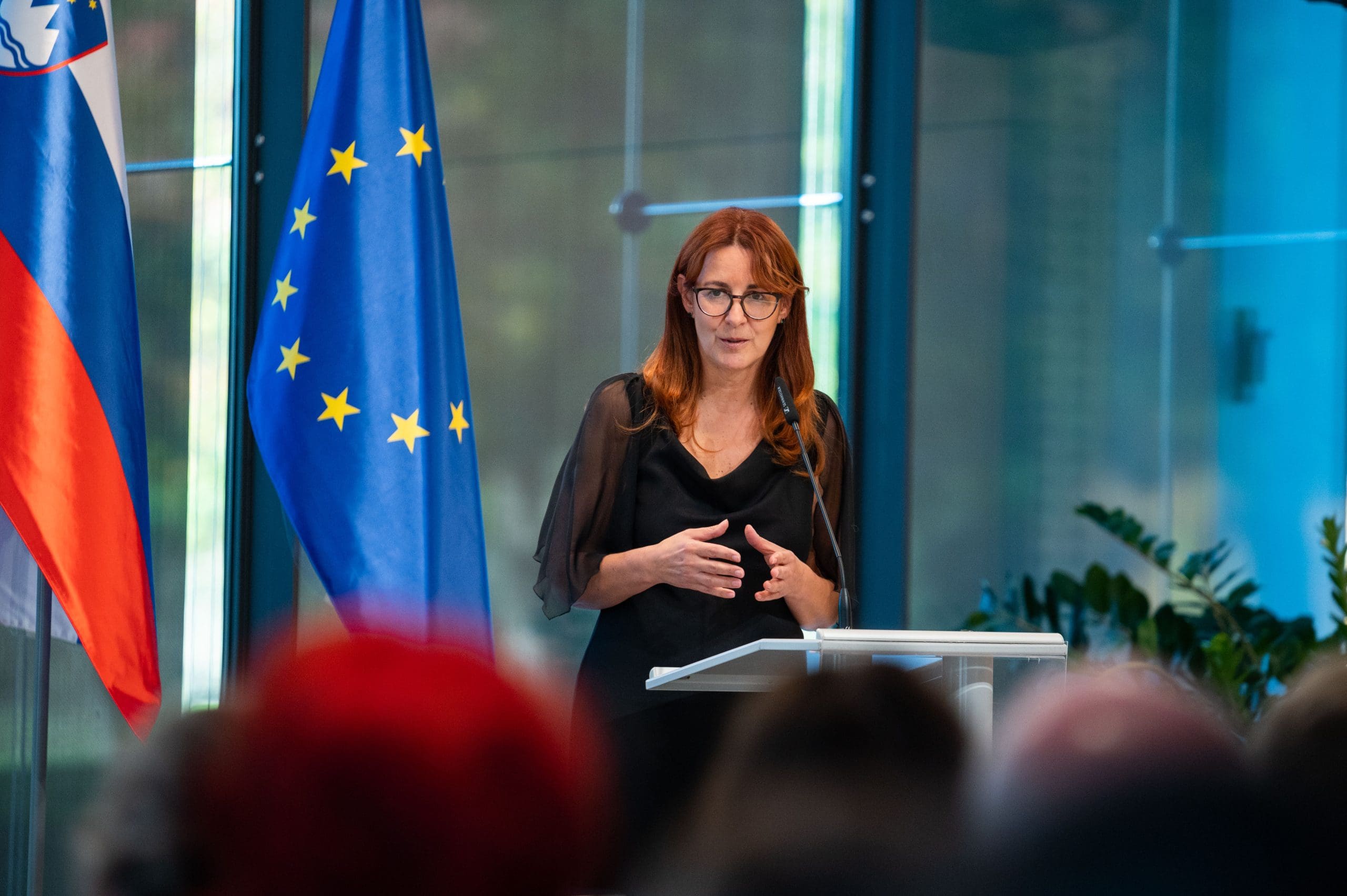 Ministrica Andreja Katić Nebojša Tejić, Boštjan Podlogar STA GOV si