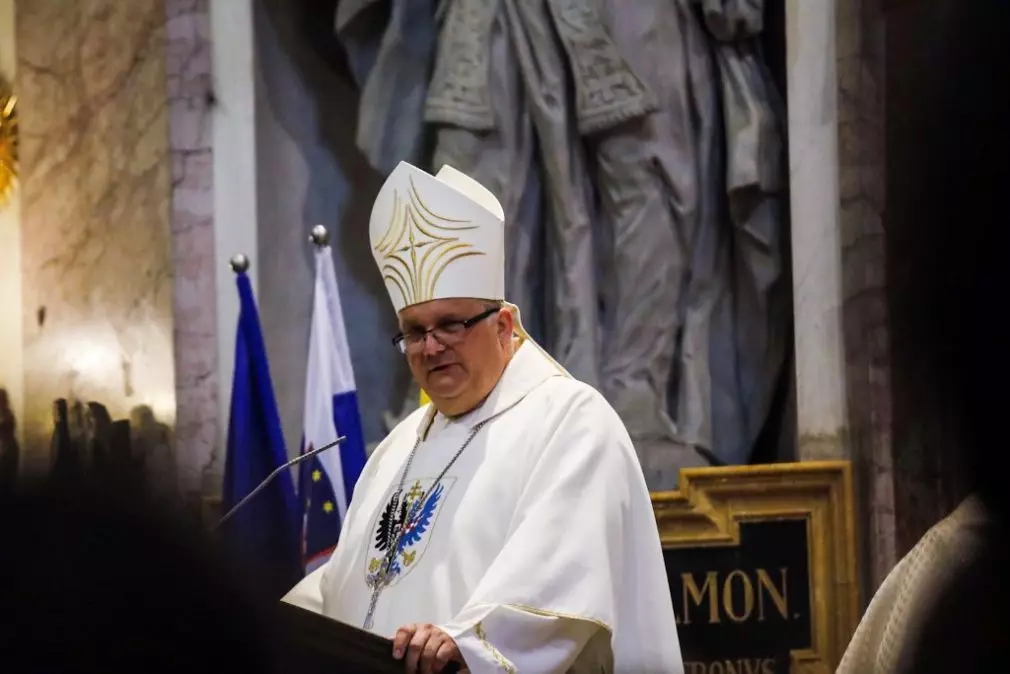 Škof Peter Štumpf Polona Avanzo Nova24TV