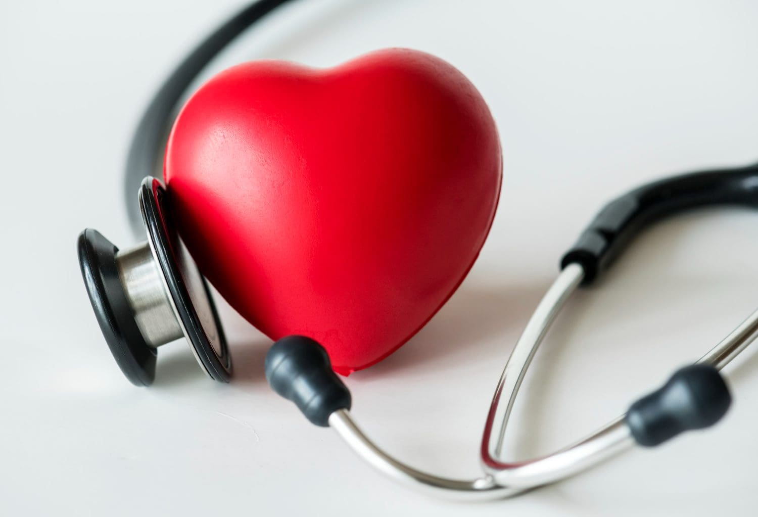 https://www.freepik.com/free-photo/closeup-heart-stethoscope-cardiovascular-checkup-concept_3540758.htm#fromView=search&page=1&position=22&uuid=840fc932-b2d3-4e3c-97b5-aec1bba560d8