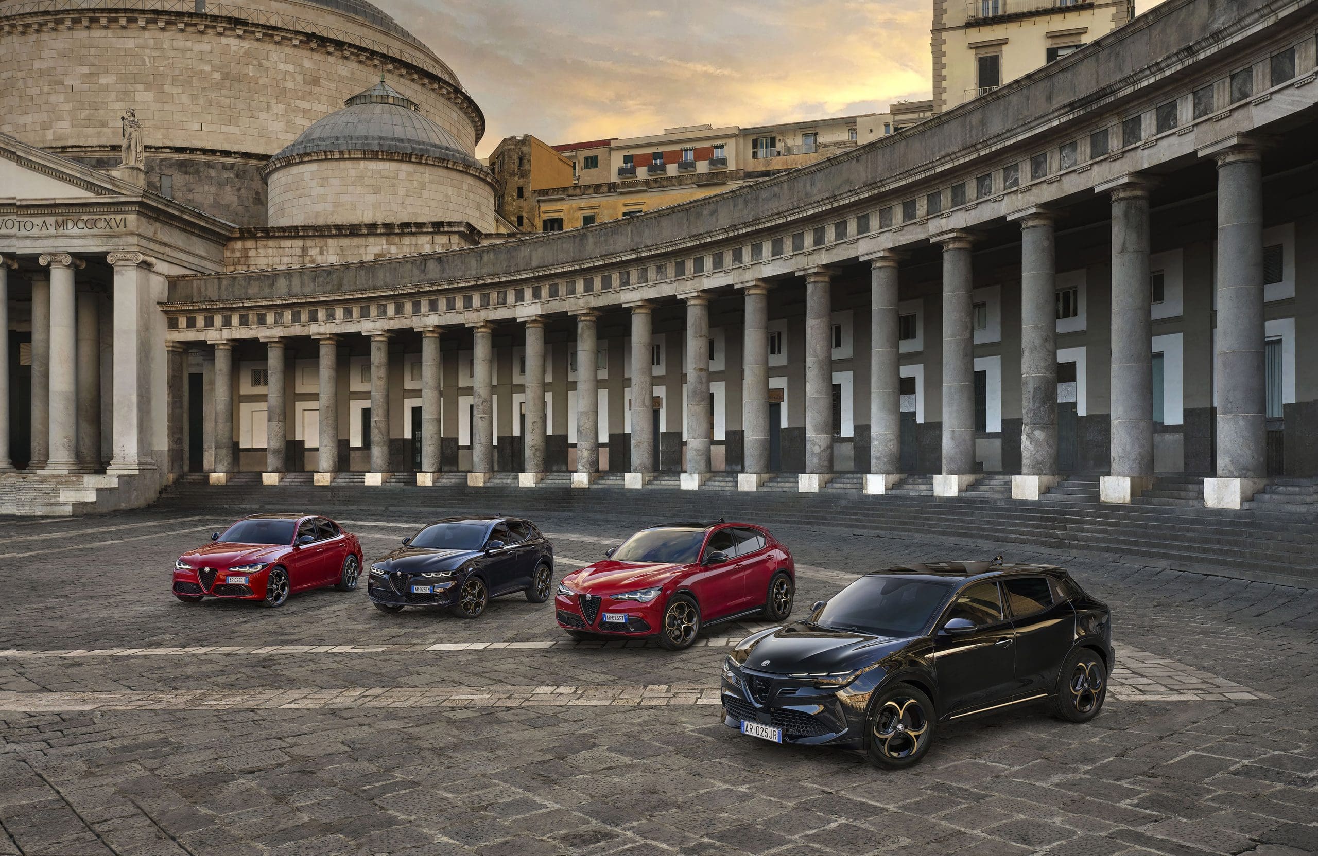 https://www.media.stellantis.com/em-en/alfa-romeo/press/alfa-romeo-unveils-new-intensa-special-series