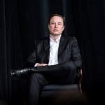 SpaceX navdušil vlagatelje, Musk postal prvi človek z več kot bilijonom dolarjev premoženja