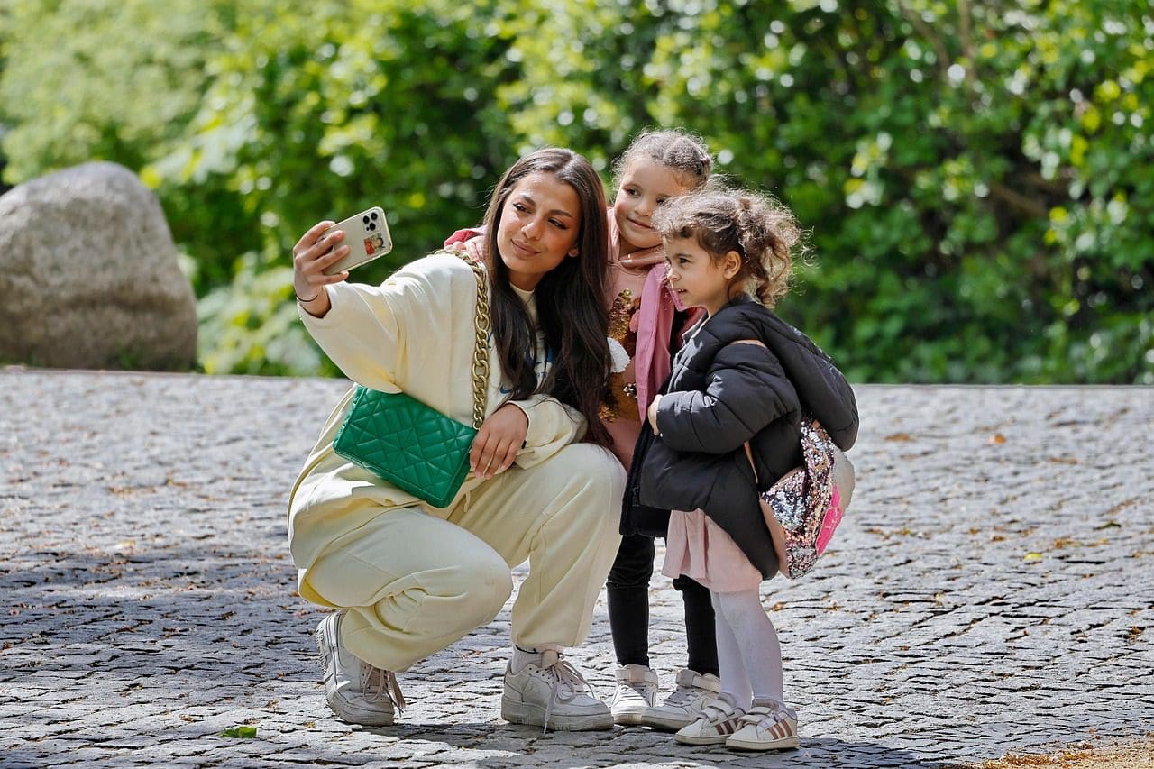 selfie Pixabay sharkolot