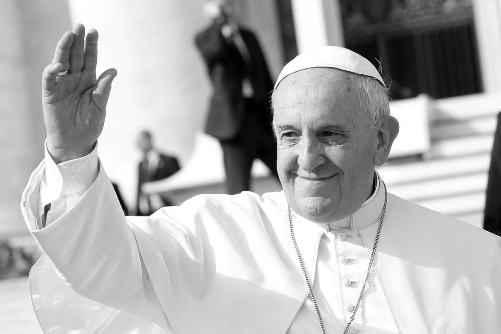 https://commons.wikimedia.org/wiki/File:Pope_Francis_March_2016.jpg