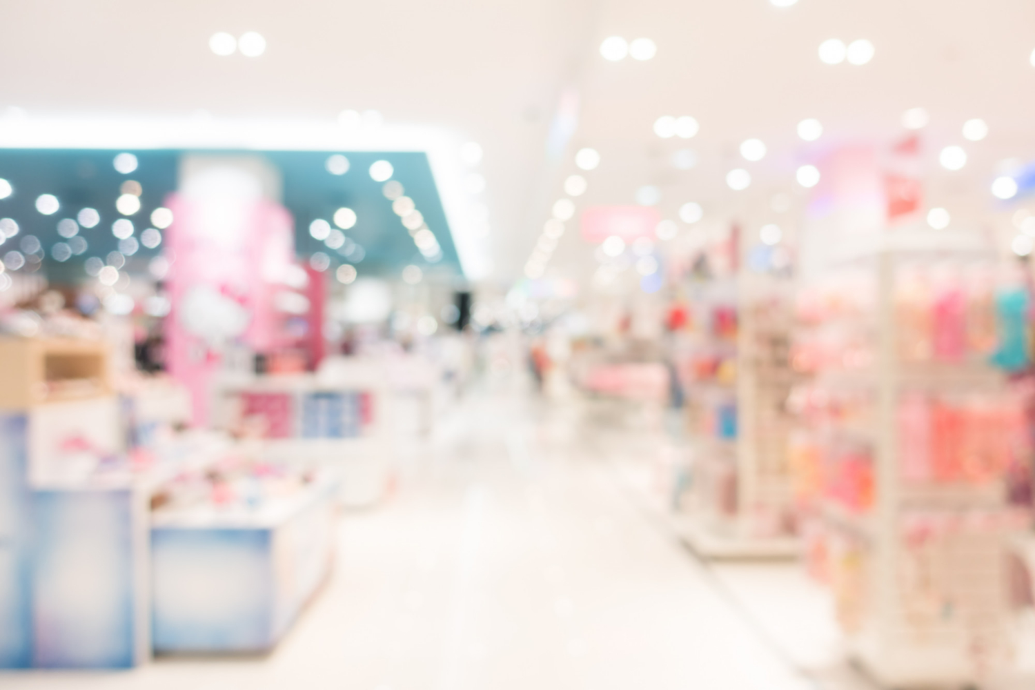 kozmetika trgovina nakupi freepik https://www.freepik.com/free-photo/blur-shopping-mall_3983856.htm#fromView=search&page=1&position=24&uuid=f8497316-3fb1-4184-90bd-c2b44fe1f0ea&query=cosmetics+products+store