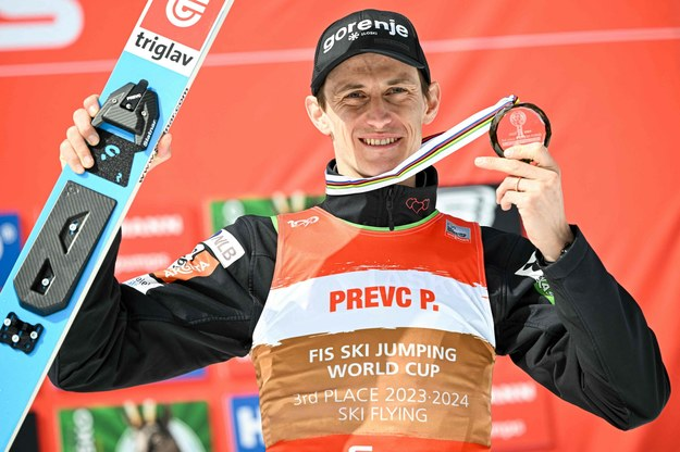 Prevc Jure Makovec AFP East News Wikimedia https://commons.wikimedia.org/wiki/File:Peter_Prevc.png