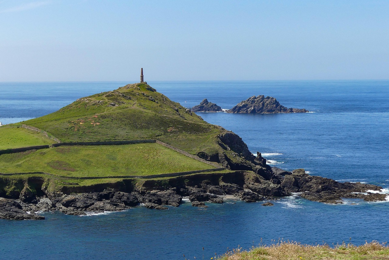 cape-cornwall-pixabay ugglemamma