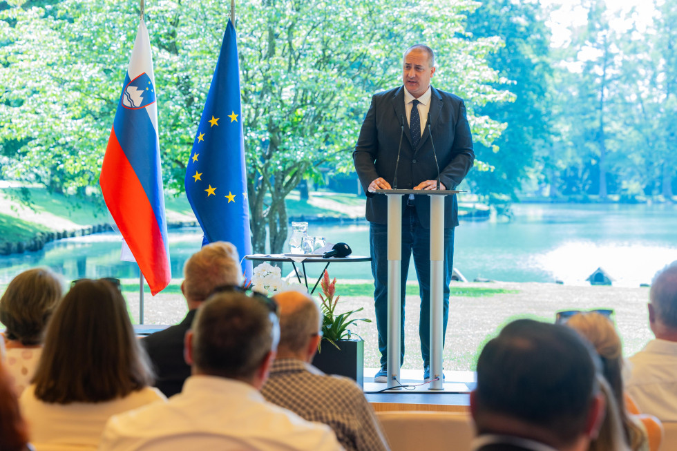 Državni sekretar Jure Leben je zbrane nagovoril Foto Bor SlanaSTA