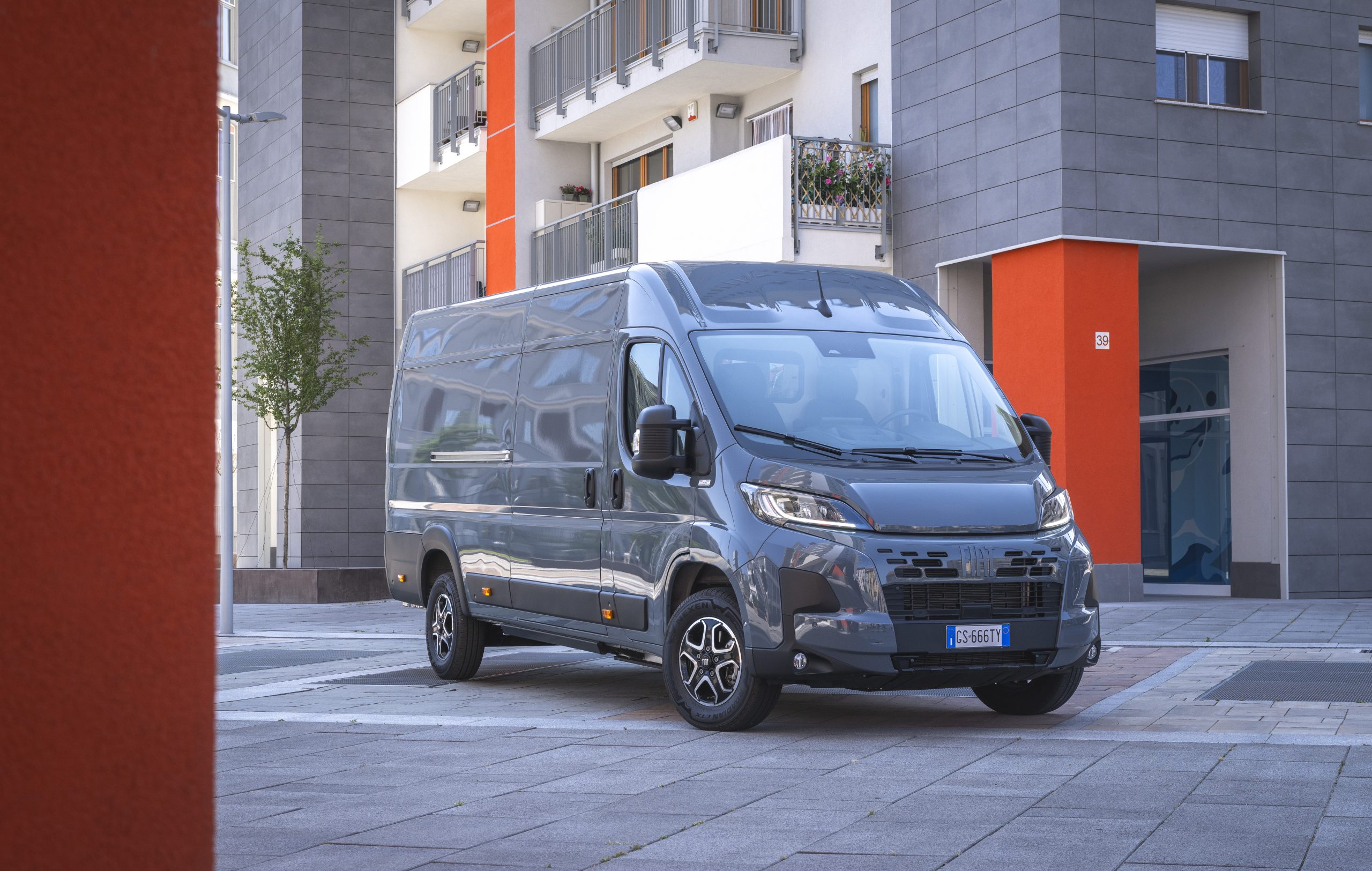https://www.media.stellantis.com/em-en/fiat-professional/press/fiat-professional-presents-new-all-electric-ducato-cargo-box-at-atessa-plant