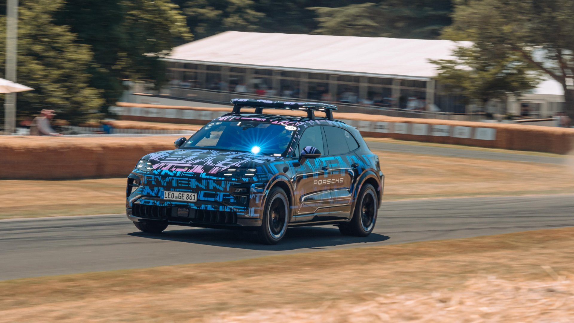 https://newsroom.porsche.com/en/2025/products/porsche-cayenne-electric-goodwood-festival-speed-40040.html