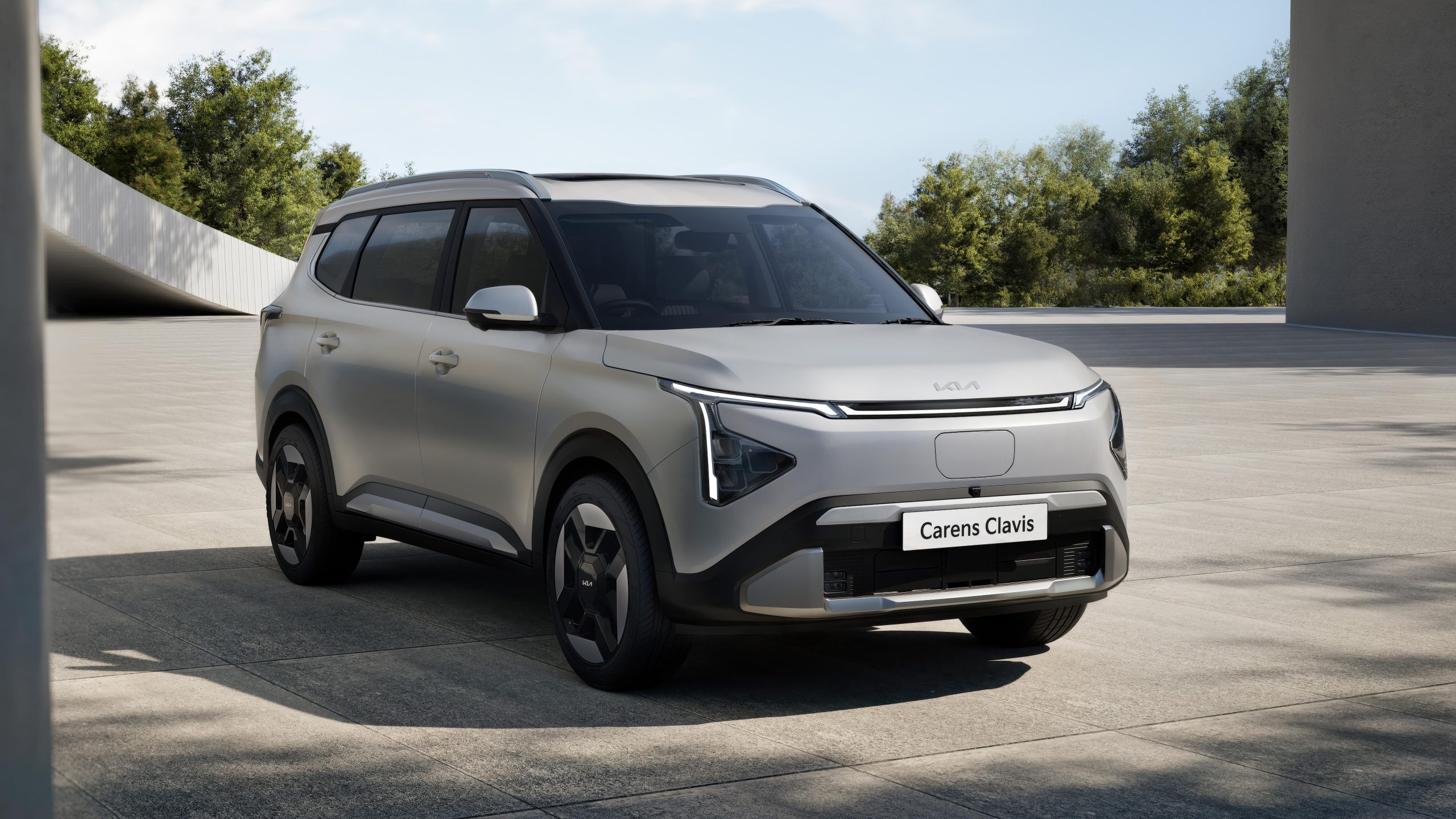 https://www.kianewscenter.com/news/all/kia-unveils-carens-clavis-ev--electric-versatility-for-every-drive/s/20c328d8-b07e-492c-8a28-4205f53b5203