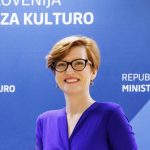 Požareport: Asta Vrečko kadruje tudi posmrtno, za novo ministrico pa pečeni vol na žaru