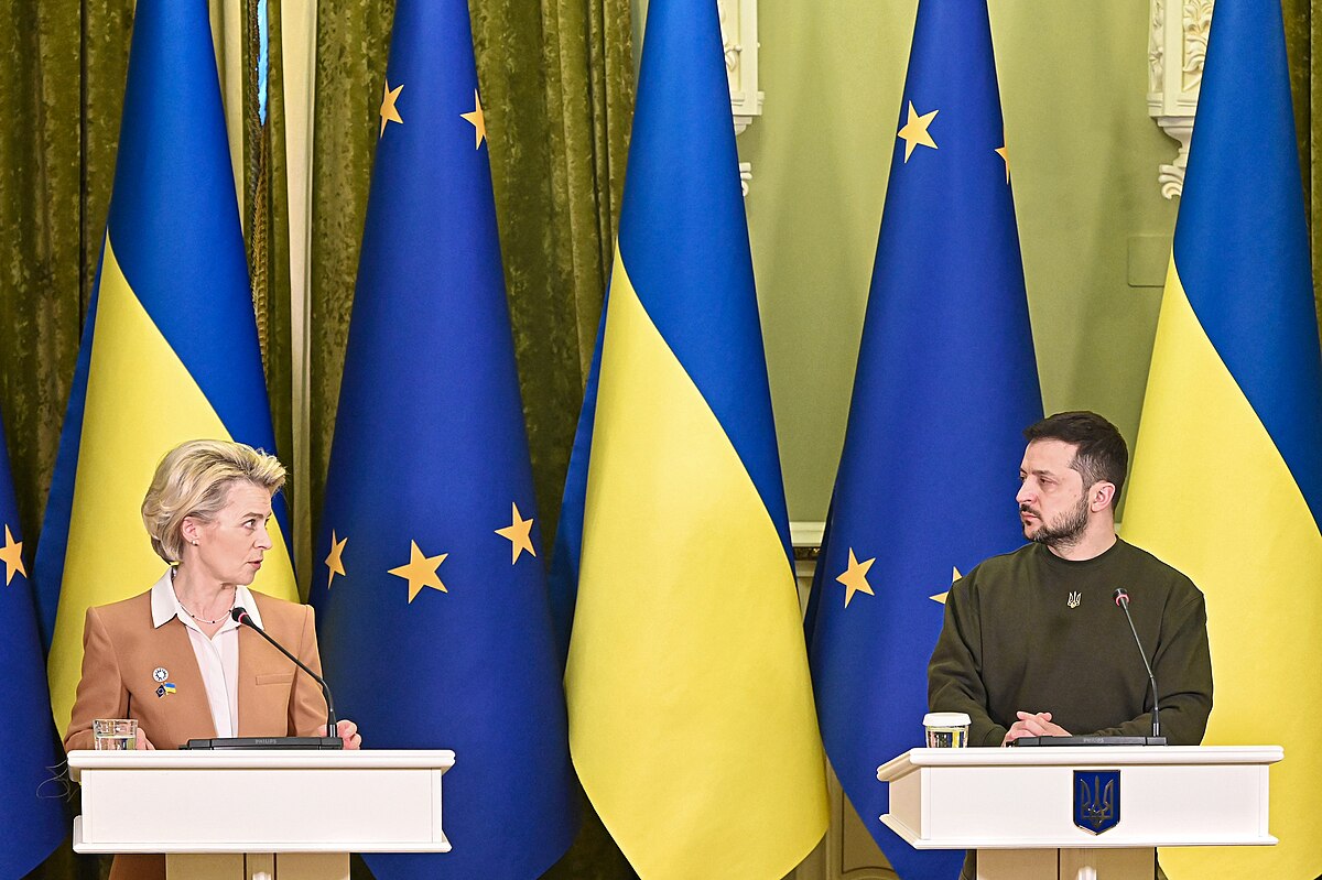 Volodymyr Zelensky, on the right, and Ursula von der Leyen