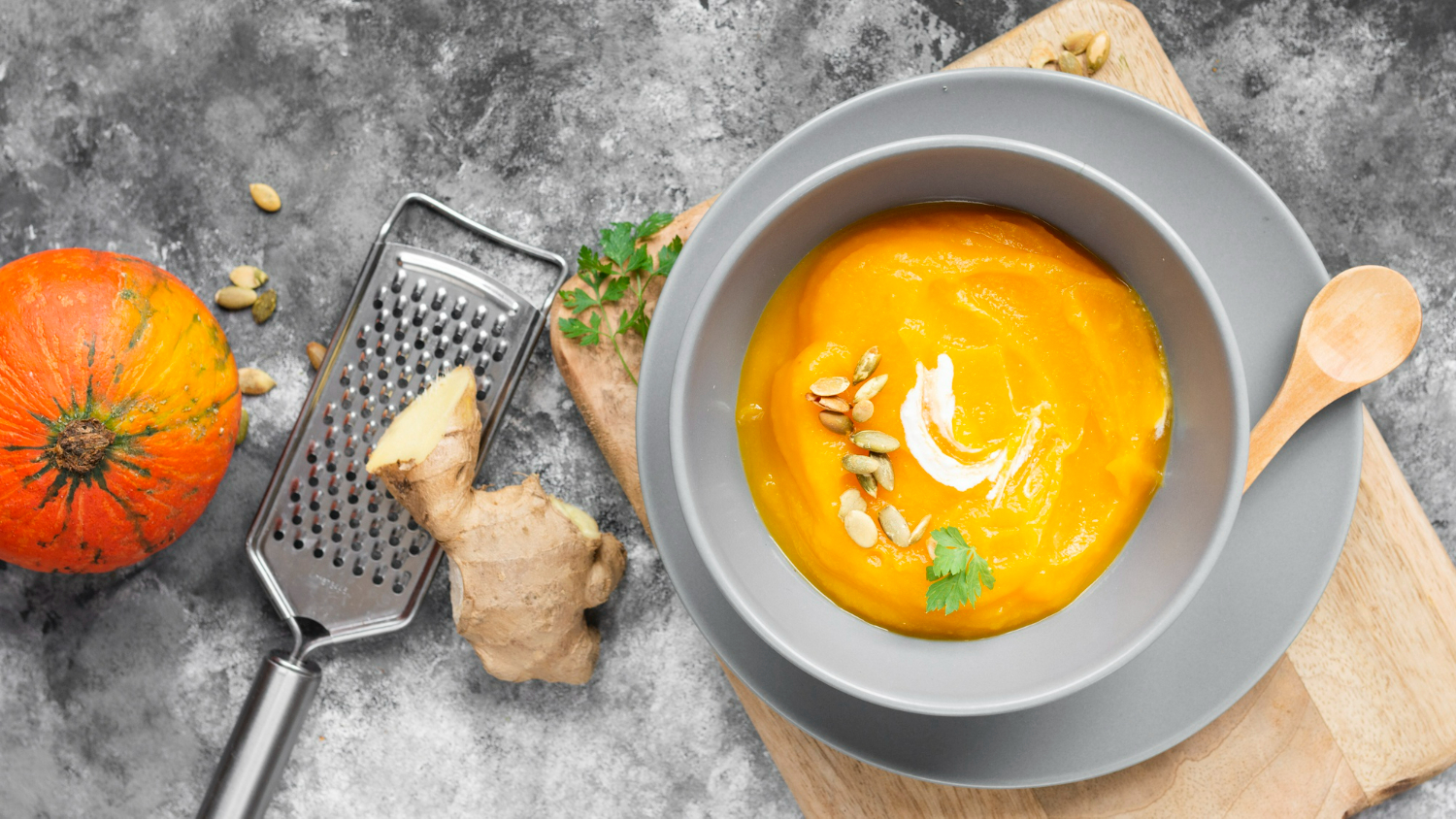 https://www.freepik.com/free-photo/diet-soup-pumpkin-grater_5969387.htm#fromView=search&page=1&position=10&uuid=9f424945-1354-4282-868c-8a19bab55f9c&query=pumpkin+soup