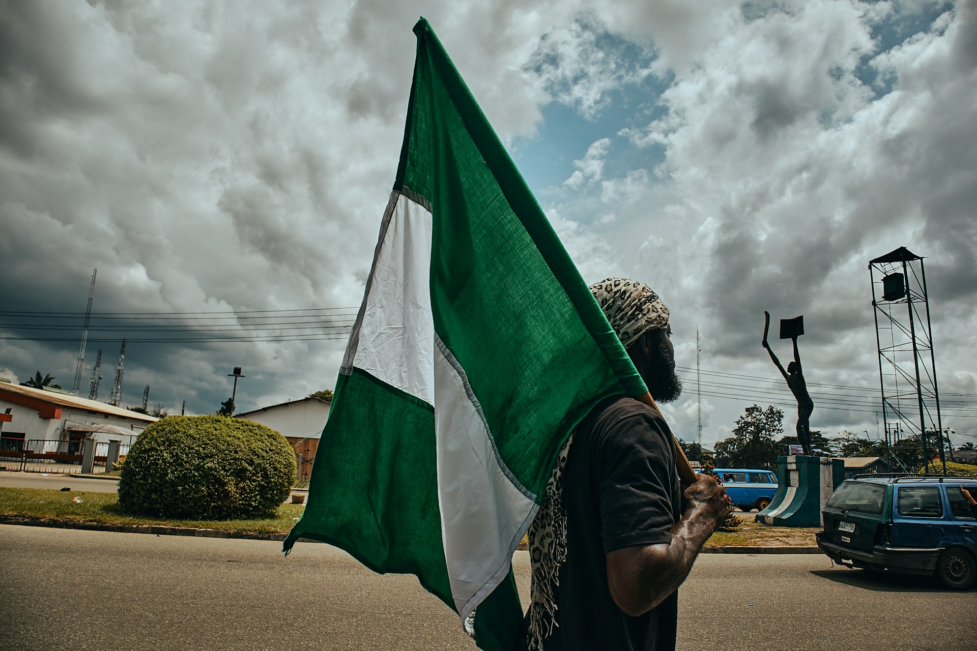 nigerija unsplash https://unsplash.com/@emmages