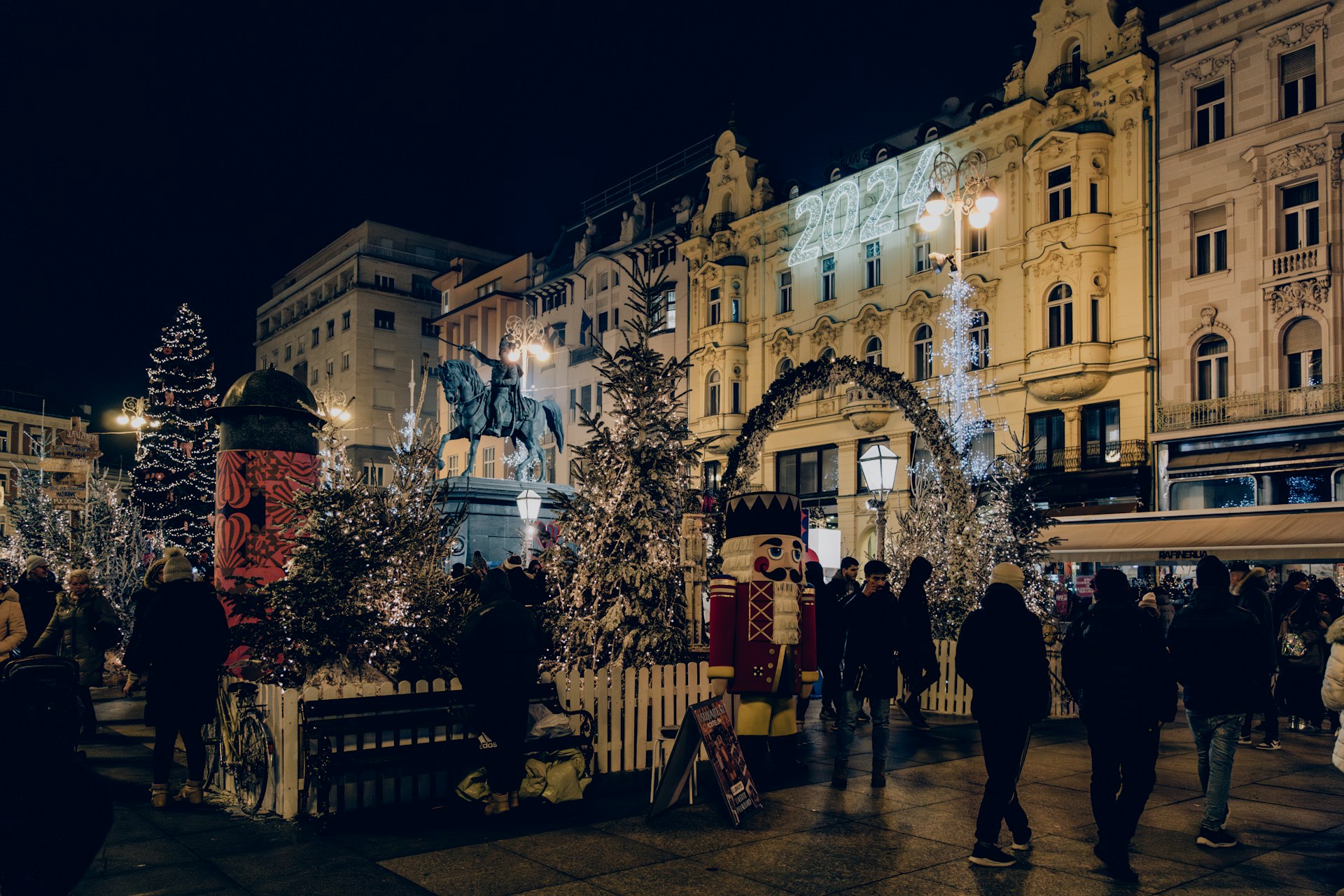 zagreb božič unsplash