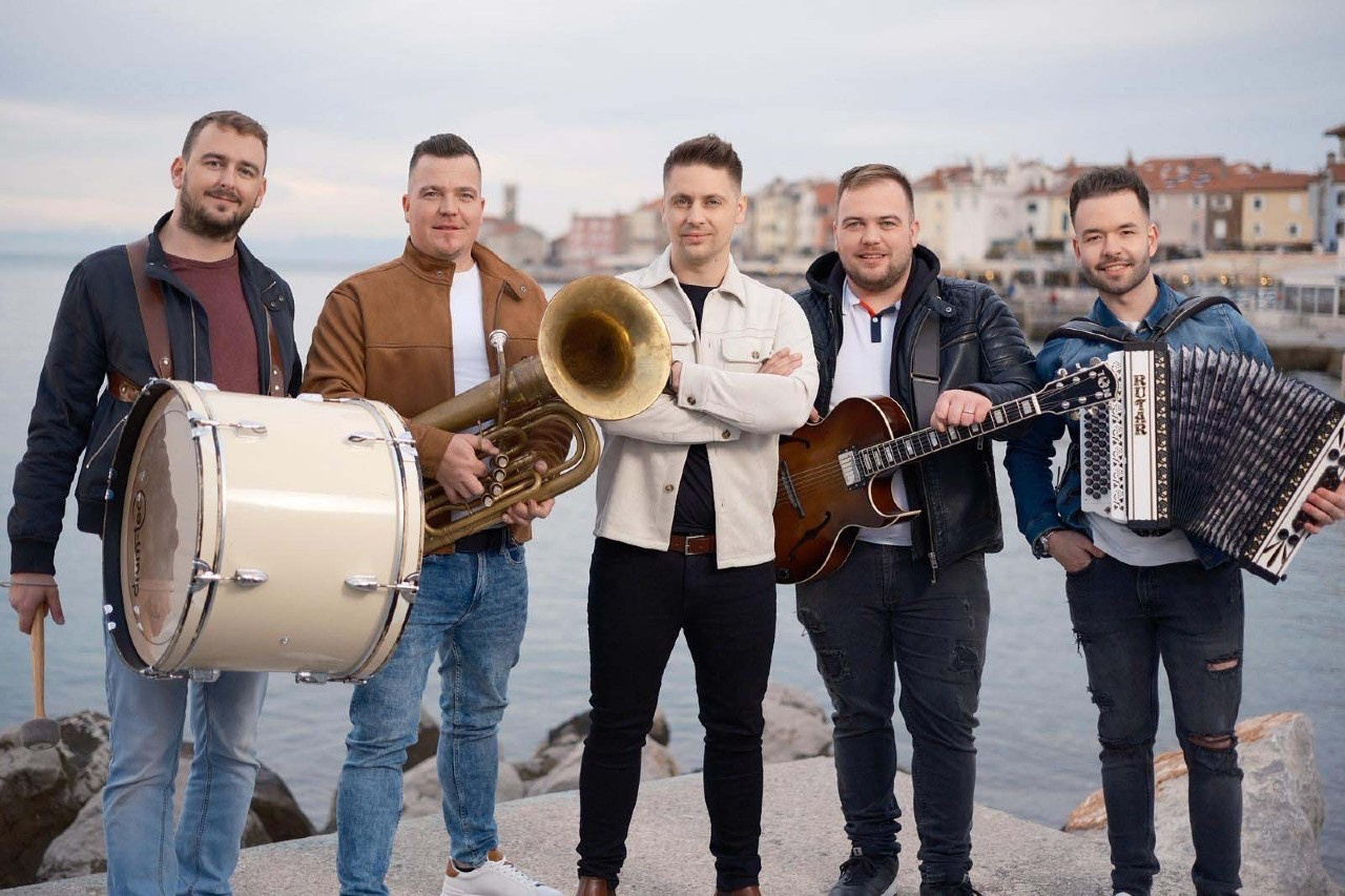 Slika 24. 12. 25 ob 05.45