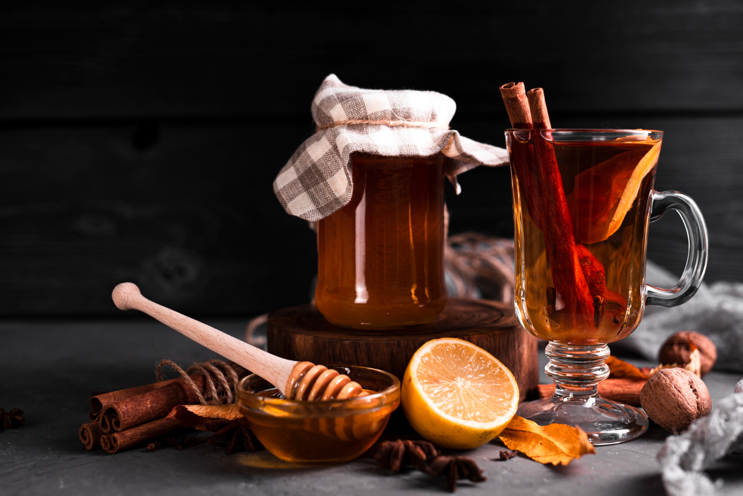 https://www.freepik.com/free-photo/tea-with-honey-black-background_5125205.htm#fromView=search&page=1&position=46&uuid=70c00acd-4aba-47ef-bc2f-685f5e56d676&query=honey+and+cinnamon
