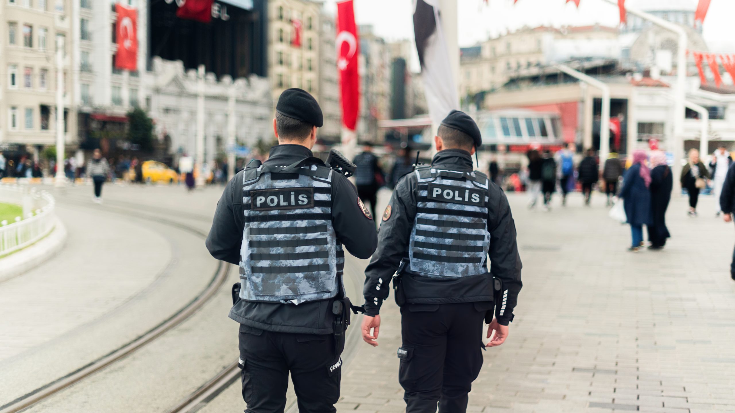 https://www.freepik.com/free-photo/two-policemen-istanbul_48816012.htm#fromView=search&page=1&position=0&uuid=822050df-e5f3-4d2b-b36f-3871c35ee78d&query=Turkish+police