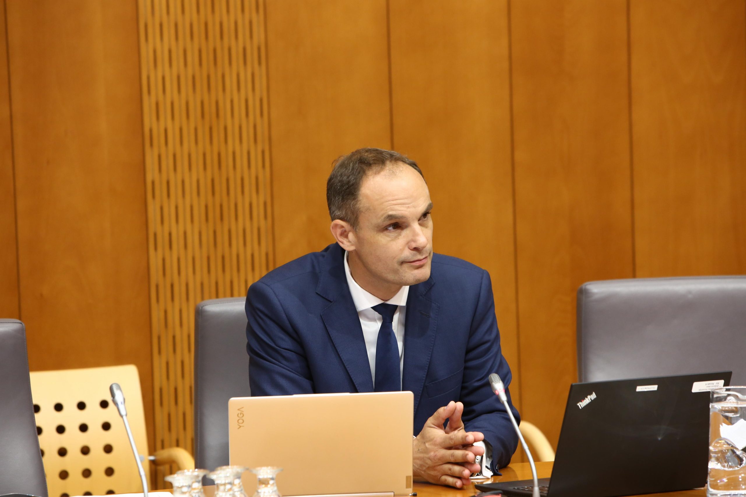 Kandidat za gospodarstvo, delo in šport dr. Anže Logar. Foto- Klara Gojčič