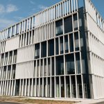 Sandoz v Ljubljani odprl razvojni center za biološko podobna zdravila: naložba vredna 99 milijonov dolarjev zaposluje več kot 200 znanstvenikov