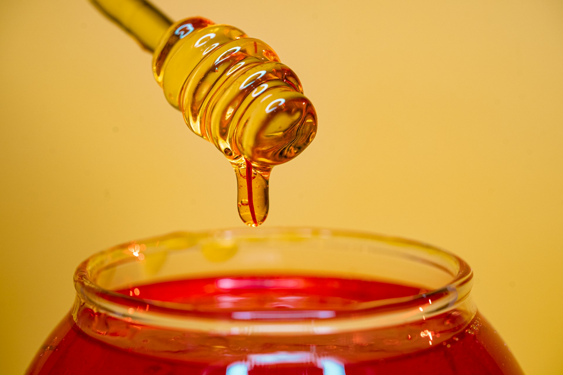 med strd honey benyamin-bohlouli-Rcj302Npzis-unsplash