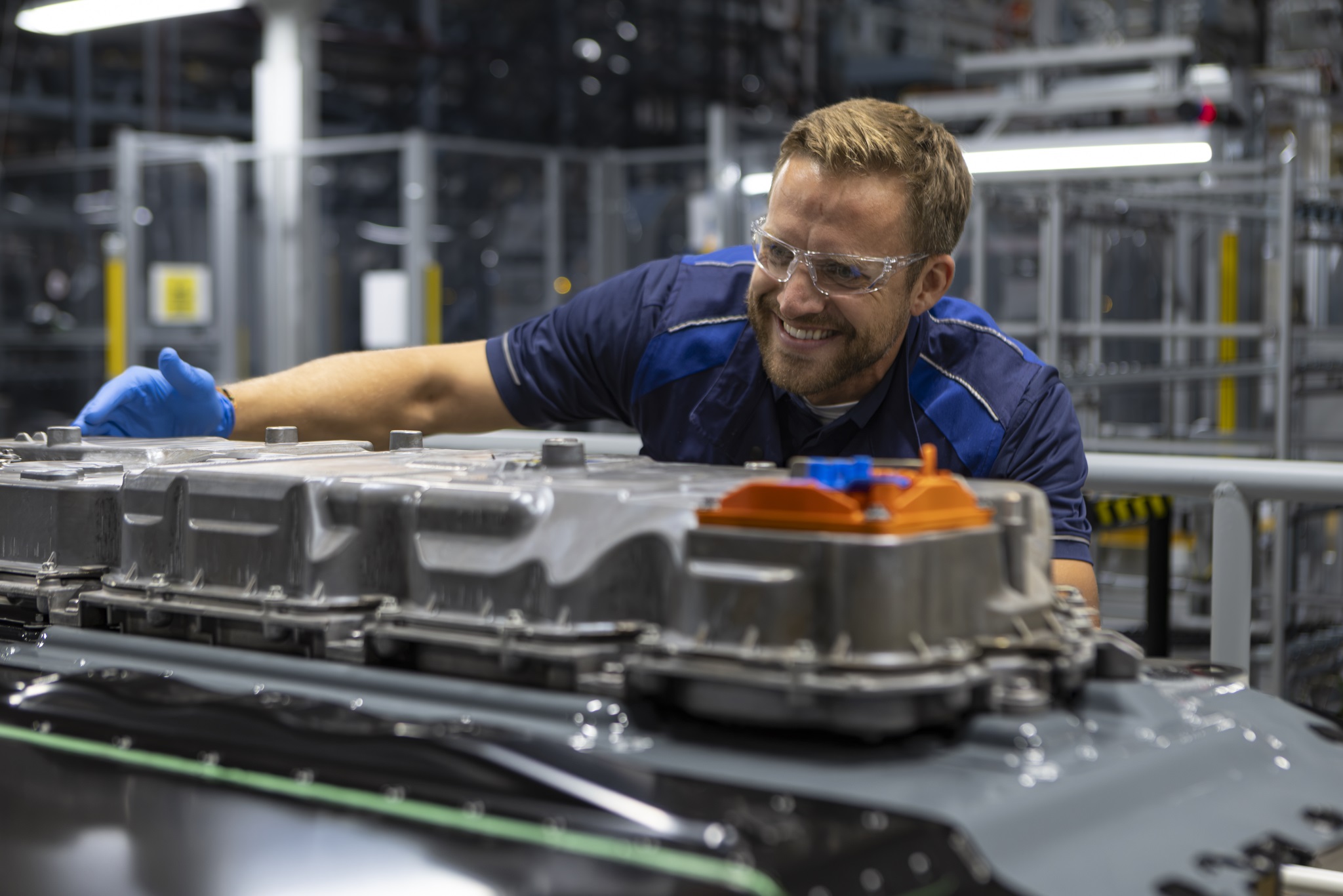 bmw P90648212_highRes_high-voltage-battery