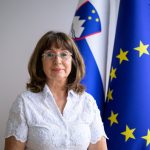 Državna sekretarka Mojca Škrinjar napoveduje spremembe: Kdor ne zna slovensko, ne more biti vključen v redni program