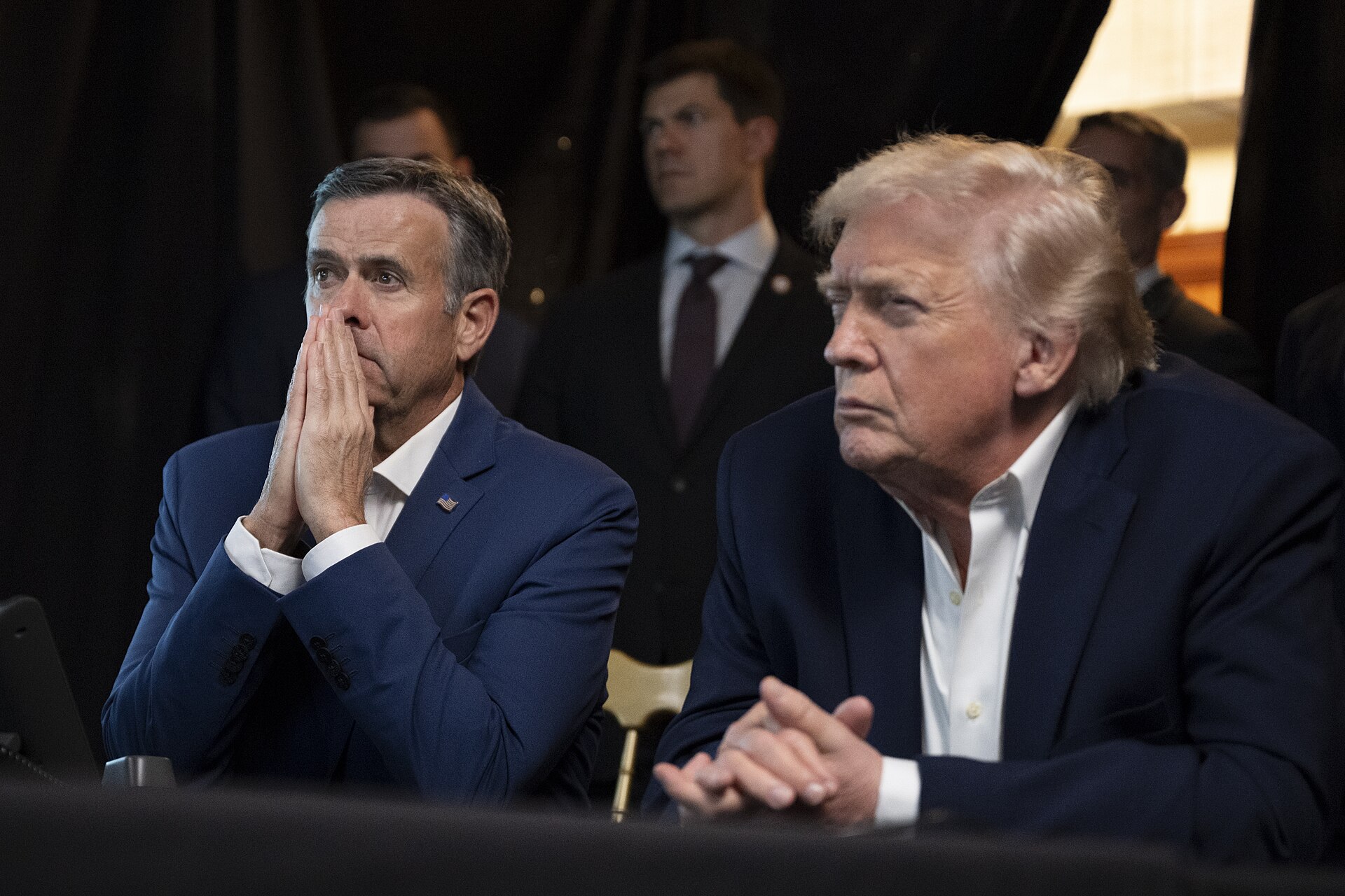 P20260103MR-0819_President_Donald_Trump_and_CIA_Director_John_Ratcliffe_monitor_U.S._military_operations_in_Venezuela