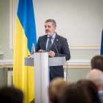 Minister Tone Kajzer v Ukrajini: Podpora Ukrajini mora imeti konkretne rezultate