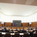 Nič več zbiranja zamaškov: DZ potrdil sklad za zdravljenje otrok z redkimi boleznimi