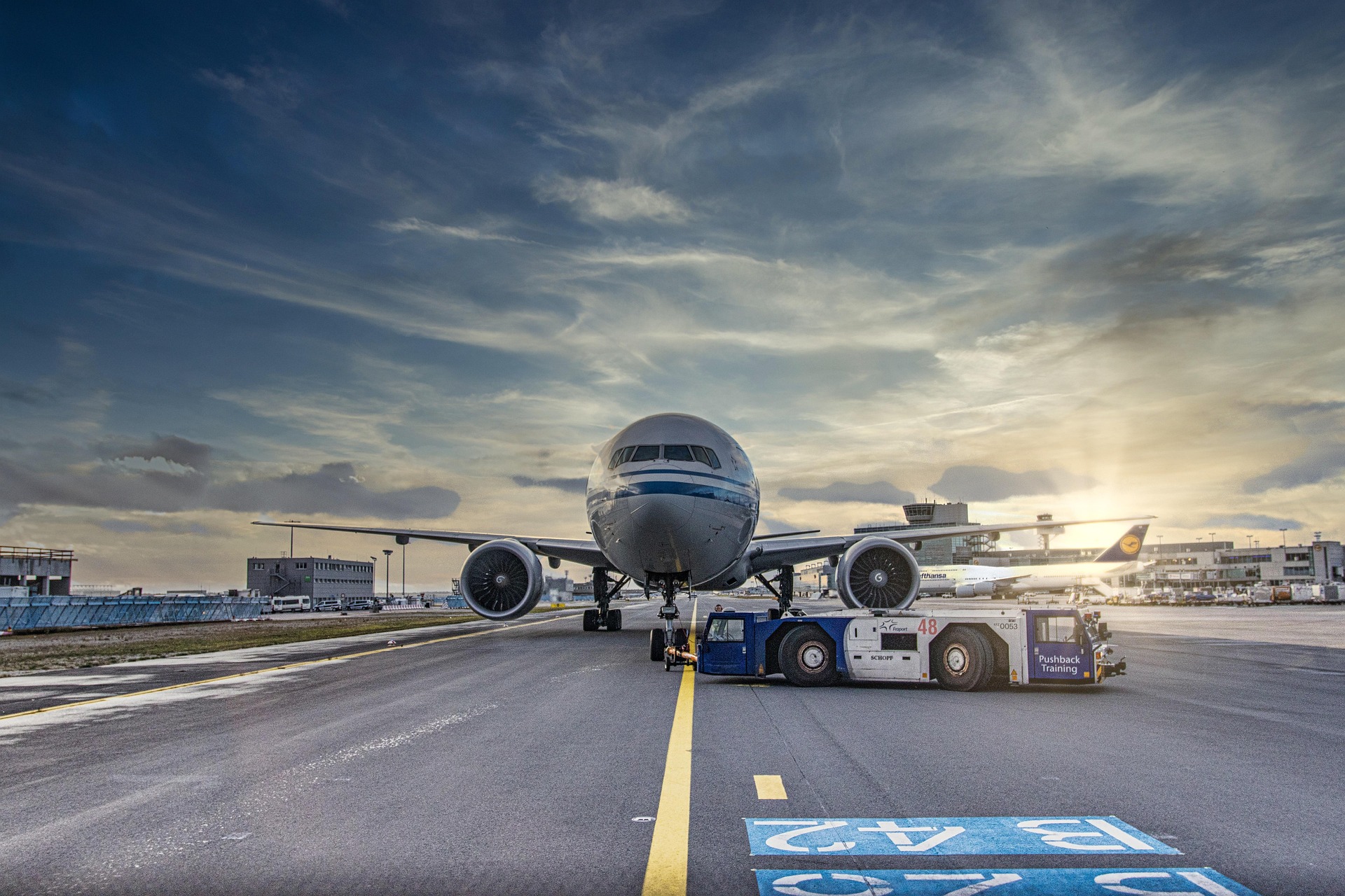 tobiasrehbein-airplane-4974678_1920